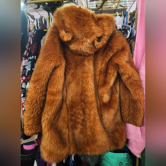 SpiritHoods Vamp Wolf Coat - Picture 7 of 10